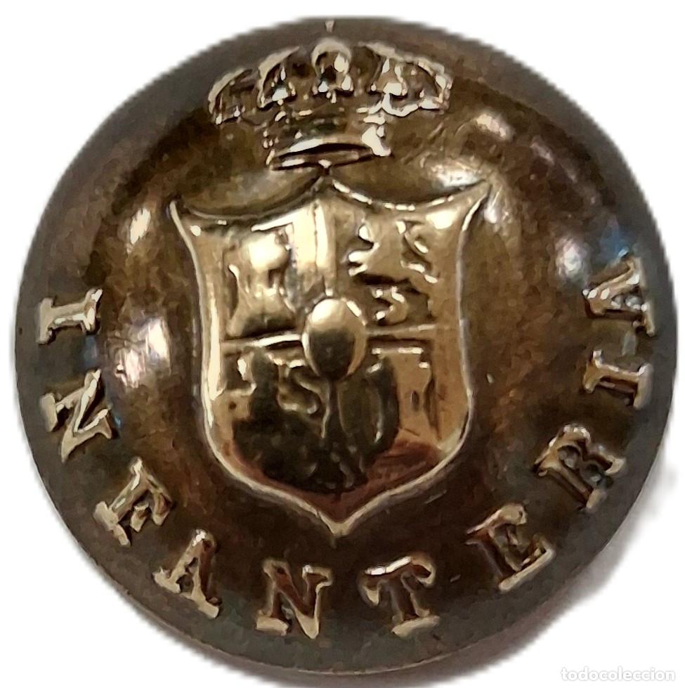 Militaria: BOT&Oacute;N INFANTERIA 1876 DORADO SEMIABOMBADO Y HUECO 21 MM (1)