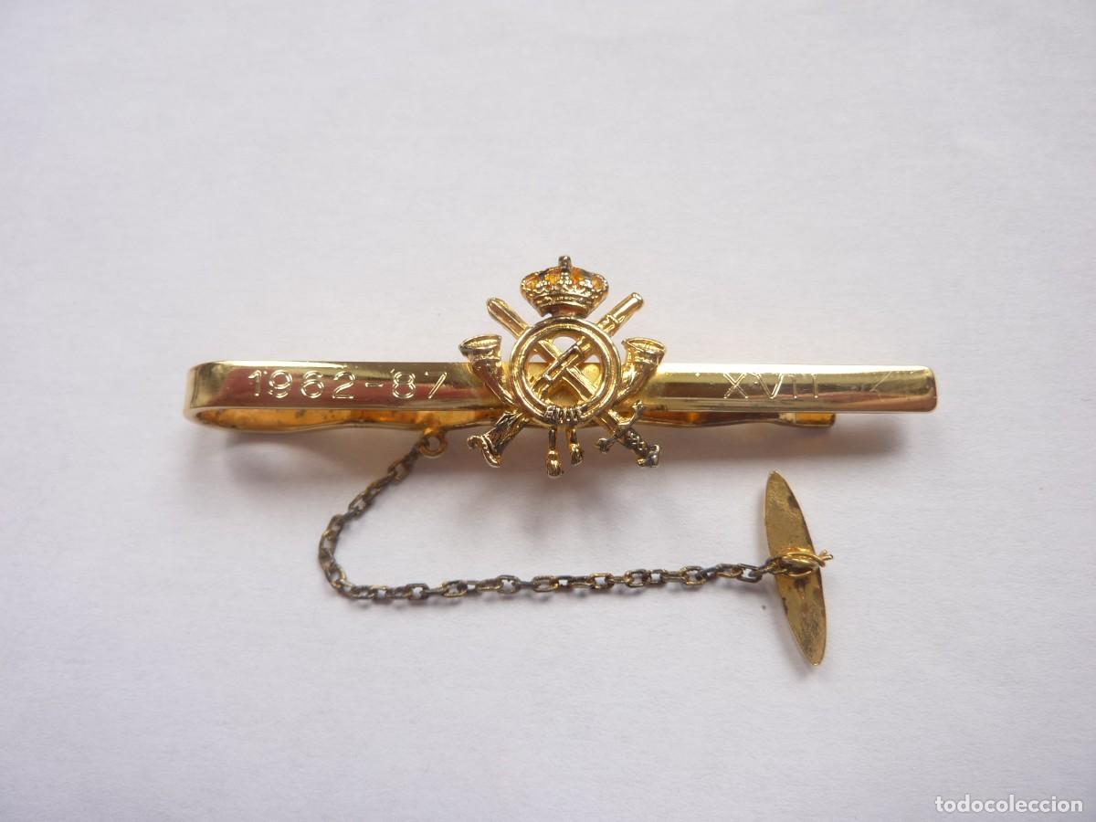 Militaria: Pisacorbatas Infanter&iacute;a XVII - Pasacorbatas promoci&oacute;n 1962 - 1987. Pasador corbatas