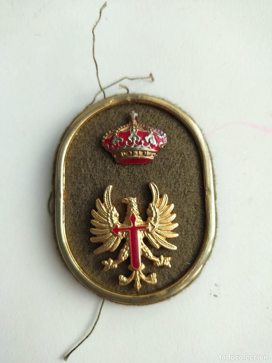 Militaria: Medalla y 3 Parches Militares Corona &Aacute;guila