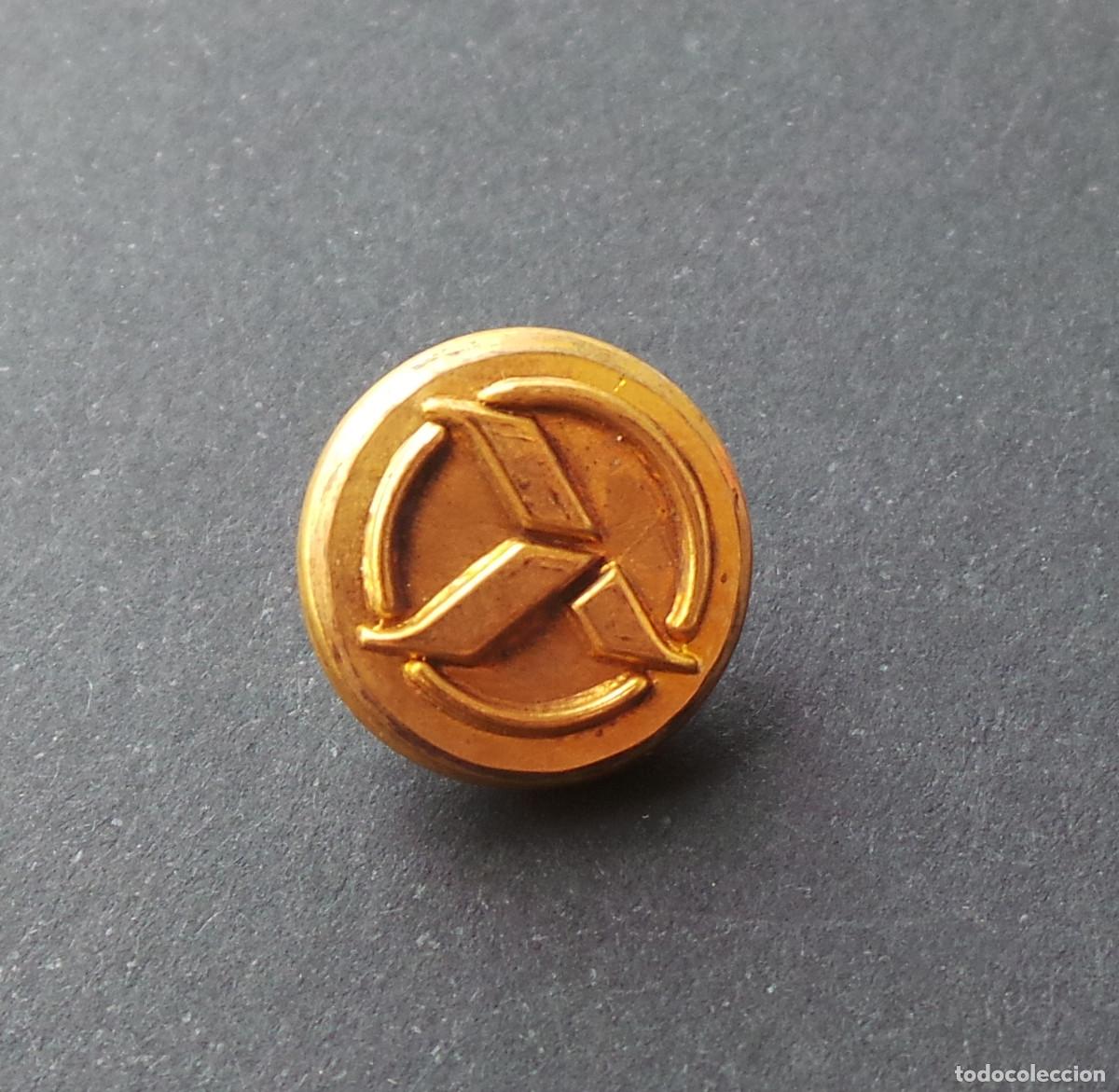 Militaria: BOT&Oacute;N FORMA GEOM&Eacute;TRICA. 1,5 CM DE DI&Aacute;METRO