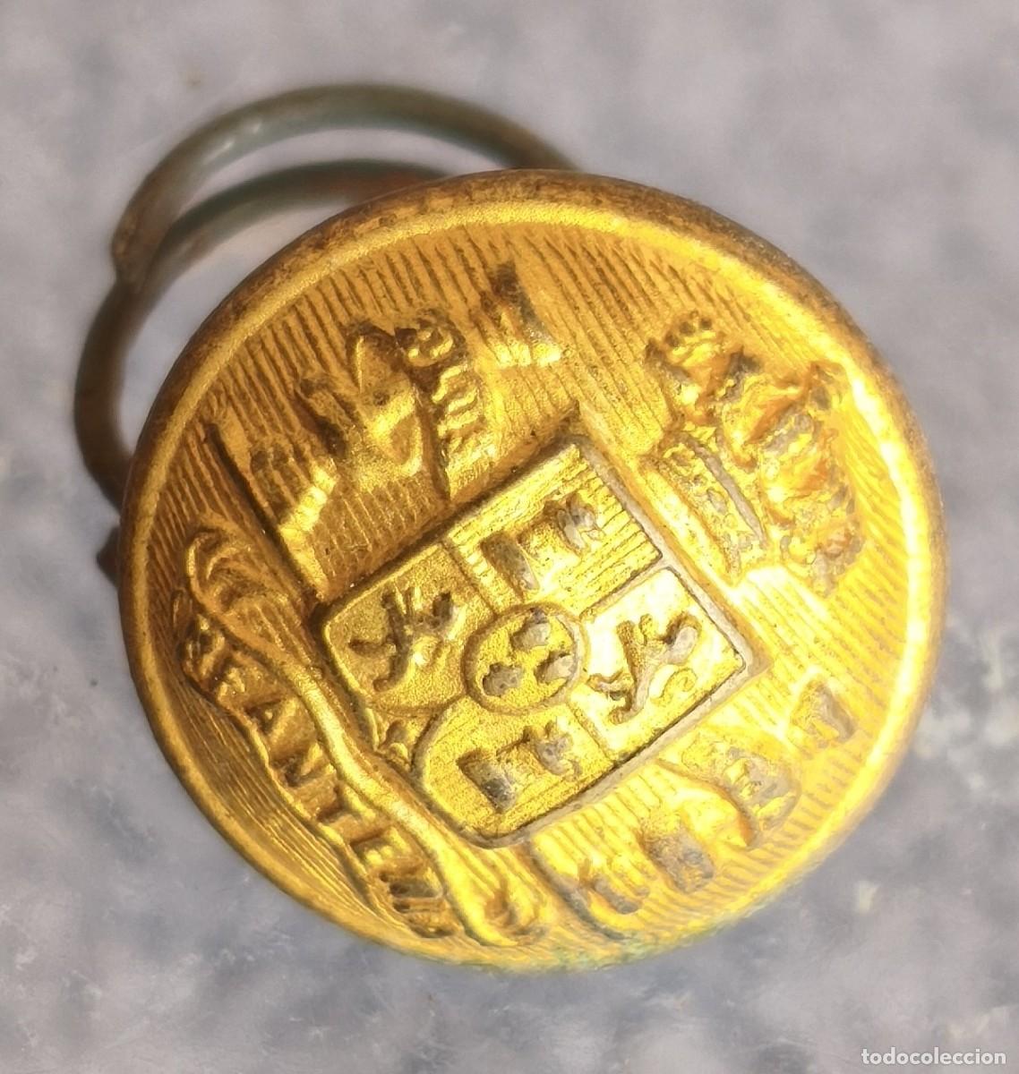 Militaria: Bot&oacute;n antiguo. Infanter&iacute;a. Tama&ntilde;o peque&ntilde;o.