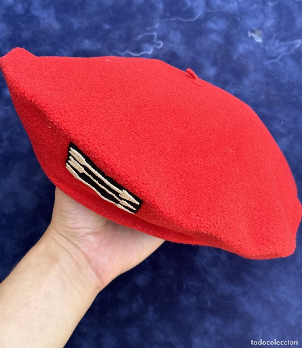 Militaria: ANTIGUA BOINA JEFE DE CENTURIA FALANGE TRES FLECHAS