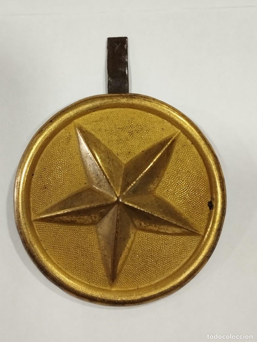 Militaria: ESTRELLA DE CINCO PUNTAS DE CASCO O GORRO MILITAR