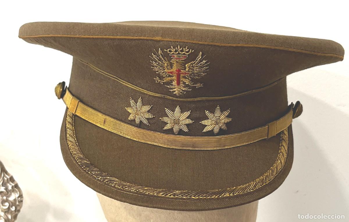 Militaria: Gorra de plato de Coronel de Infanteria del Ej&eacute;rcito de Tierra Espa&ntilde;ol, &eacute;poca de Franco, mide 54 cms