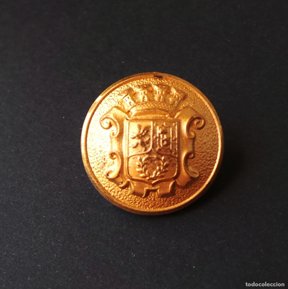 Militaria: BOT&Oacute;N AYUNTAMIENTO DE MADRID. REP&Uacute;BLICA.- 2 CM DE DI&Aacute;METRO. APROX.