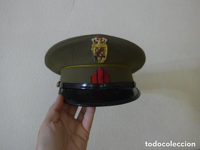 Militaria: Antigua gorra del ejercito, seguramente ultima epoca de Franco.