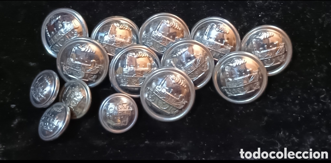 Militaria: Lotes de botones de ferrocarriles finales del siglo XIX y principios del siglo XX