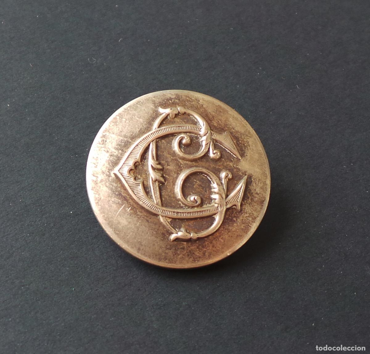Militaria: BOT&Oacute;N LETRAS, CC.- 3 CM DE DI&Aacute;METRO. APROX.