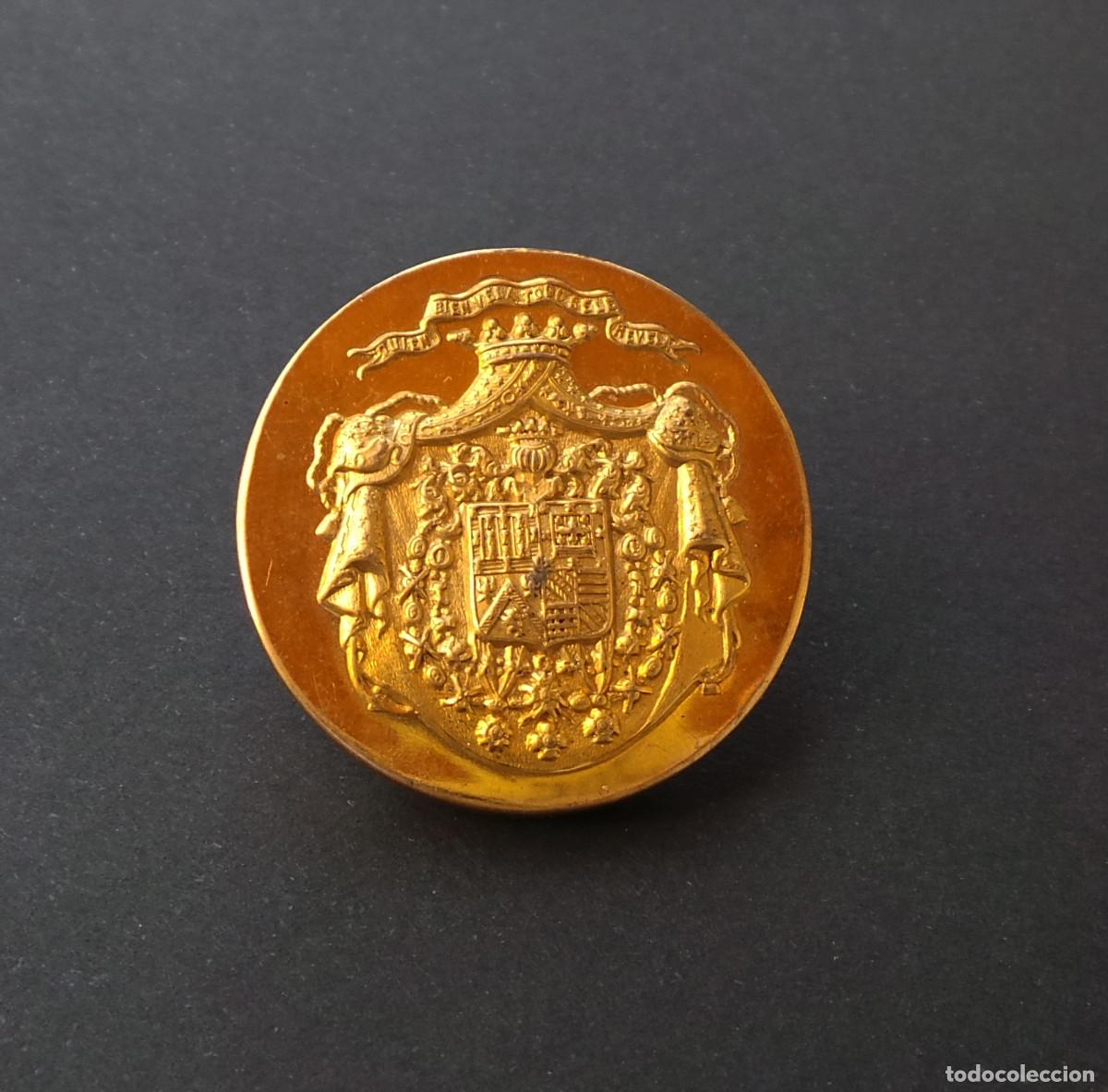 Militaria: BOT&Oacute;N LEMA QUIEN BIEN VELA TUDO SE LE REVELA. SE TRATA DE UN PROVERBIO HER&Aacute;LDICO ESPA&Ntilde;OL. 3 CM