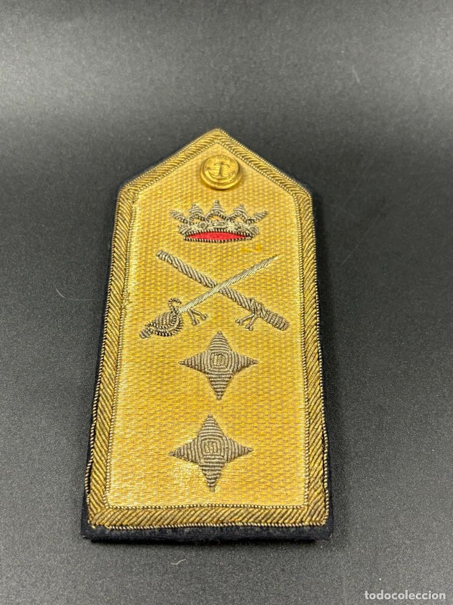 Militaria: Conjunto de hombreras y cintur&oacute;n de Almirante de la Marina &eacute;poca de Franco