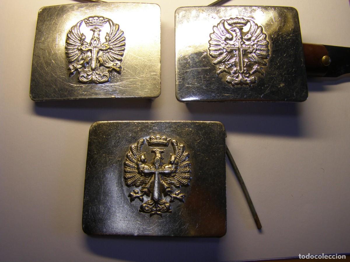 Militaria: Tres hebillas de cintur&oacute;n, Ej&eacute;rcito Espa&ntilde;ol, +- principios a&ntilde;os 70. Franquismo.