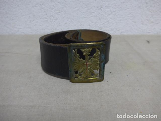 Militaria: Antiguo cinturon con su hebilla del ejercito espa&ntilde;ol franquista, original. Epoca de Franco