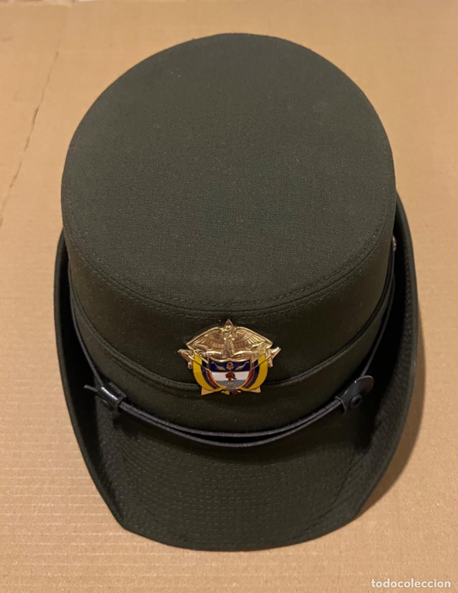 Militaria: Gorra sombrero femenino POLIC&Iacute;A NACIONAL COLOMBIA MILITAR