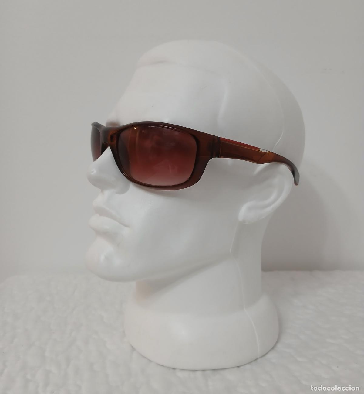 Militaria: Cabeza de maniqu&iacute; de hombre,Blanco