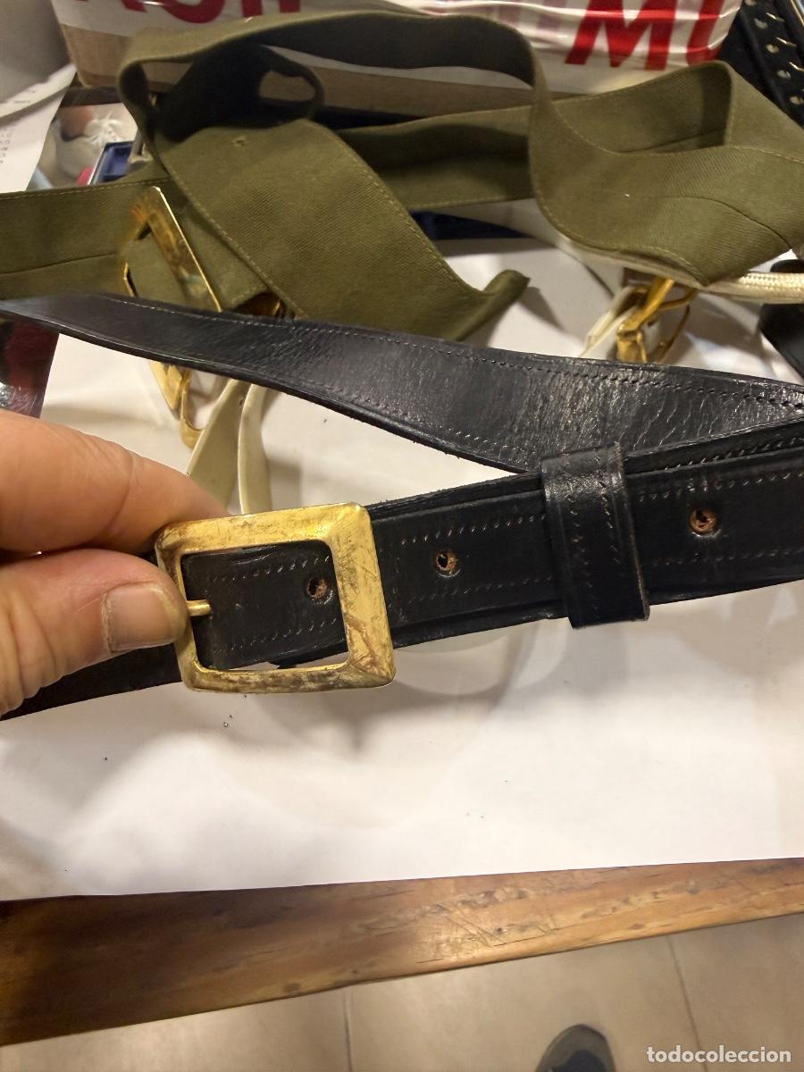 Militaria: Lote de cinturones y efectos de uniformes - Foto 18