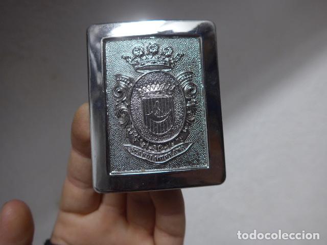 Militaria: Antigua hebilla original de la Policia local de Cornella del Llobregat, Catalunya.