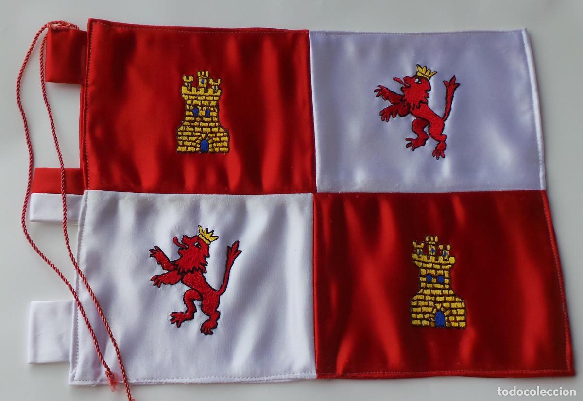 Militaria: BANDERA DE CASTILLA LE&Oacute;N. 27X19,5.