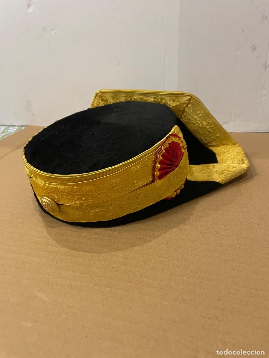Militaria: ANTIGUO GORRO TRICORNIO GUARDIA CIVIL DE GALA PERIODO FRANQUISTA - ESTADO BUENO , COMO SE VE EN LAS
