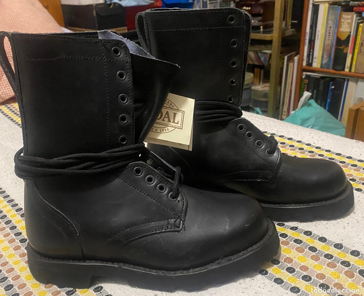 Militaria: Botas militares del Ej&eacute;rcito del Aire de Espa&ntilde;a. Marca Vidal. Modelo Aer&oacute;dromo. Talla 37. Nuevas.