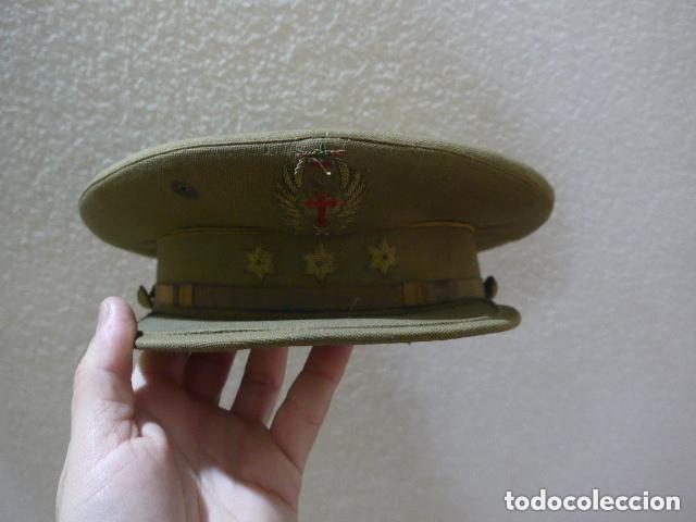 Militaria: Antigua gorra de plato de capitan franquista, original, epoca de Franco.
