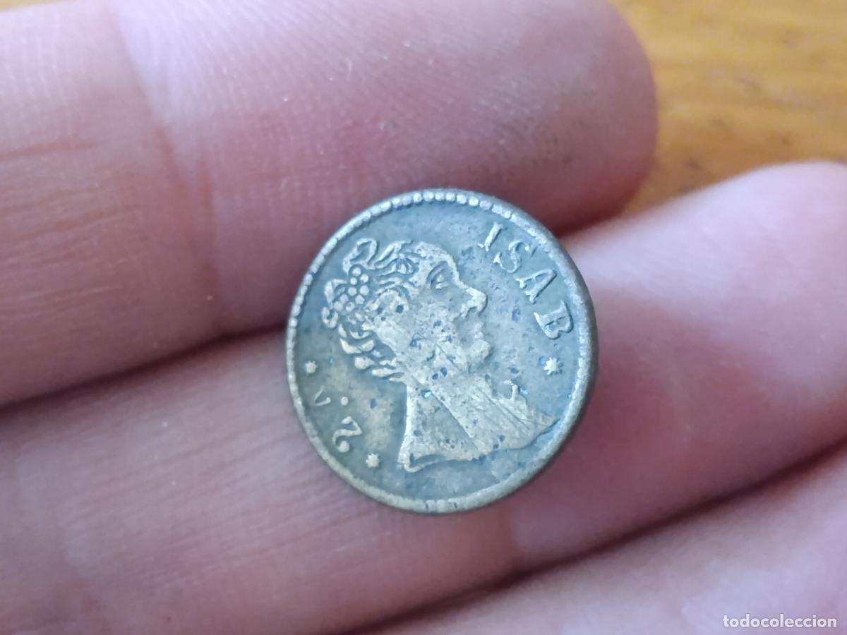 Militaria: Bot&oacute;n original de Isabel II