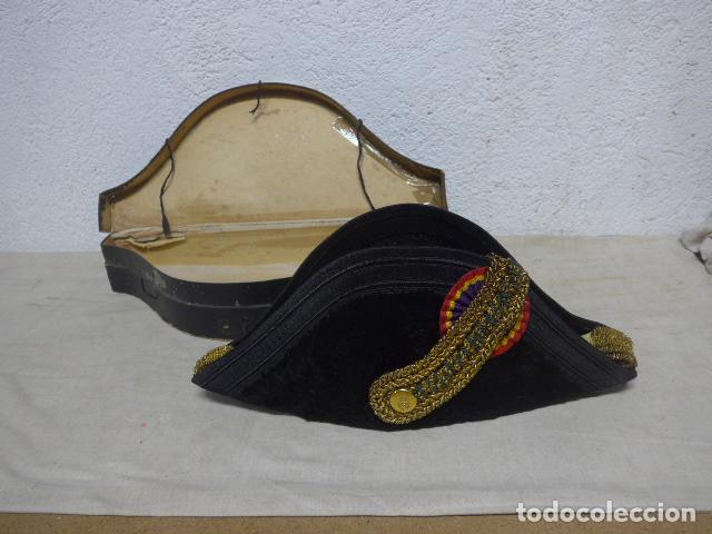 Militaria: Antiguo bicornio de gala de la armada o marina espa&ntilde;ola republicana, original de II Republica.