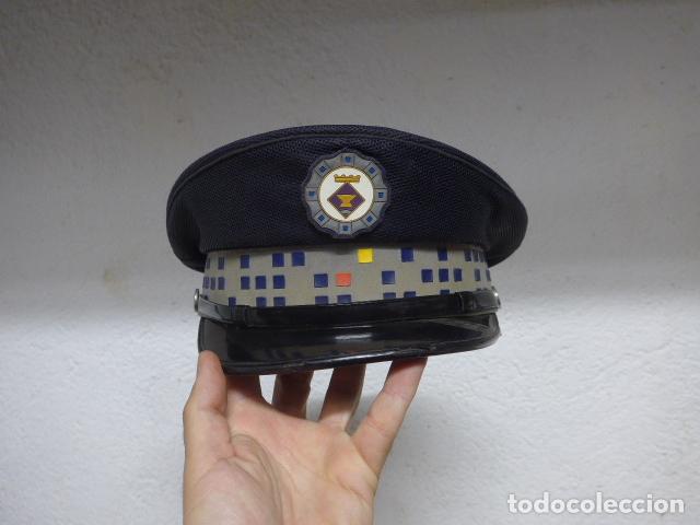 Militaria: Antigua gorra de plato de la policia local de Sant Adri&agrave; de Besos, Catalunya. Original.