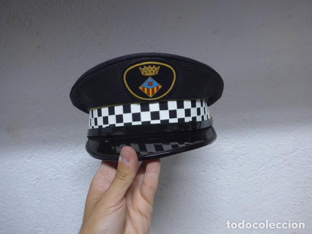 Militaria: Antigua gorra de plato de la policia local de Vallromanes, Catalunya. Original.
