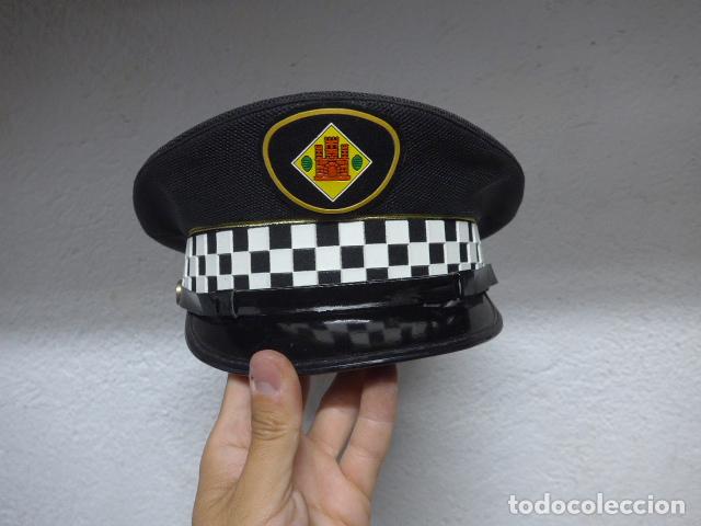 Militaria: Antigua gorra de plato de la policia local de Barber&agrave; del Vall&egrave;s, Catalunya. Original.