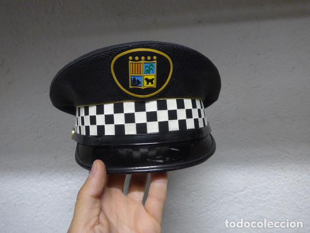 Militaria: Antigua gorra de plato de la policia local de Canet de Mar, Catalunya. Original.