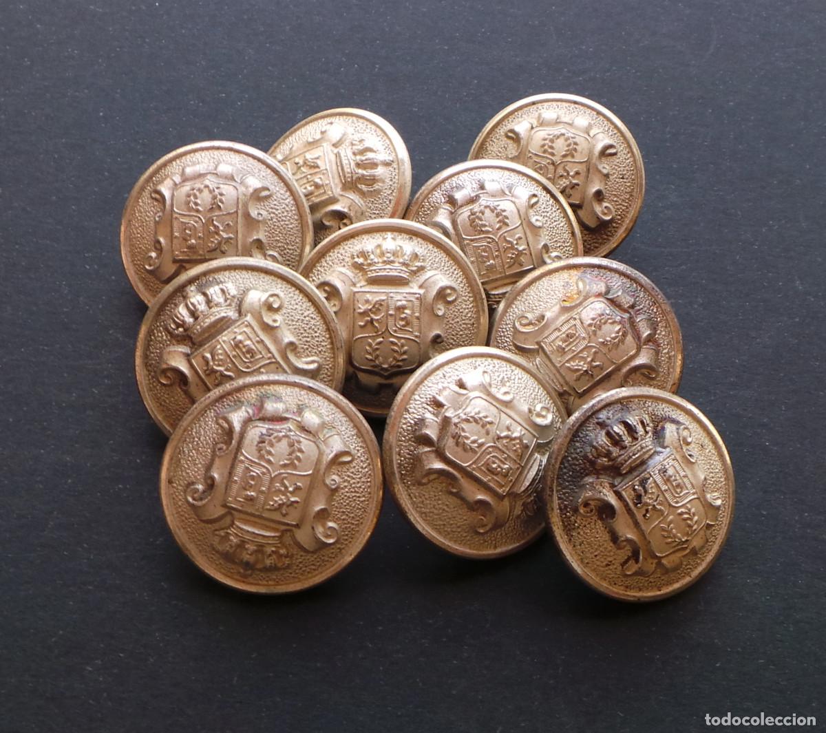Militaria: LOTE DE BOTONES, AYUNTAMIENTO DE MADRID, ALFONSO XIII. 2 CM DE DI&Aacute;METRO, APROX.