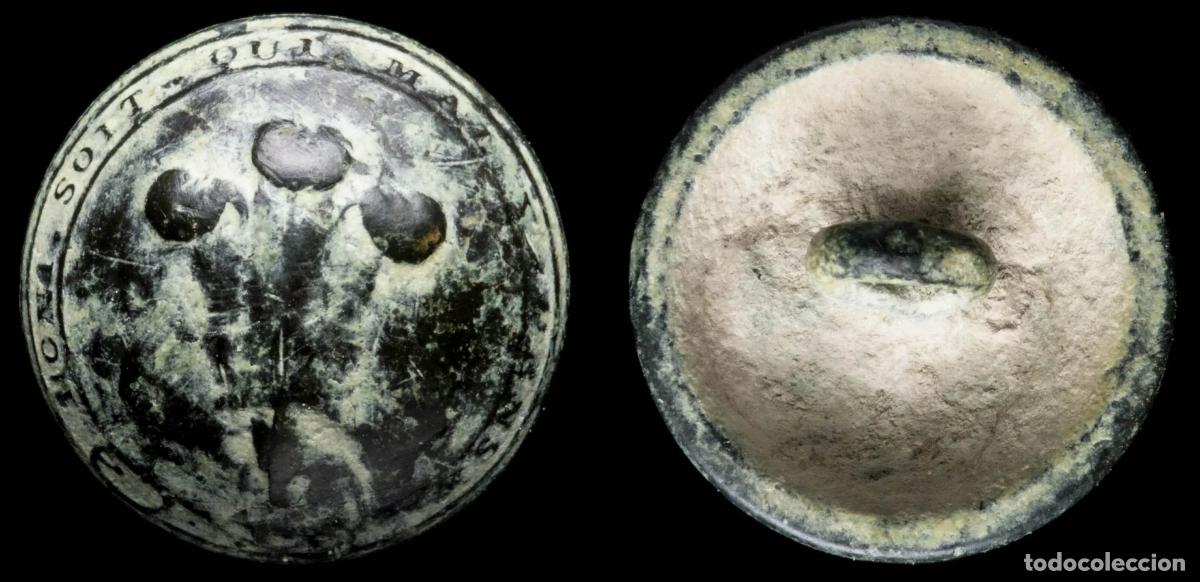Militaria: British Button, Royal Welsh Fusiliers, Napoleonic Wars - 16 mm.