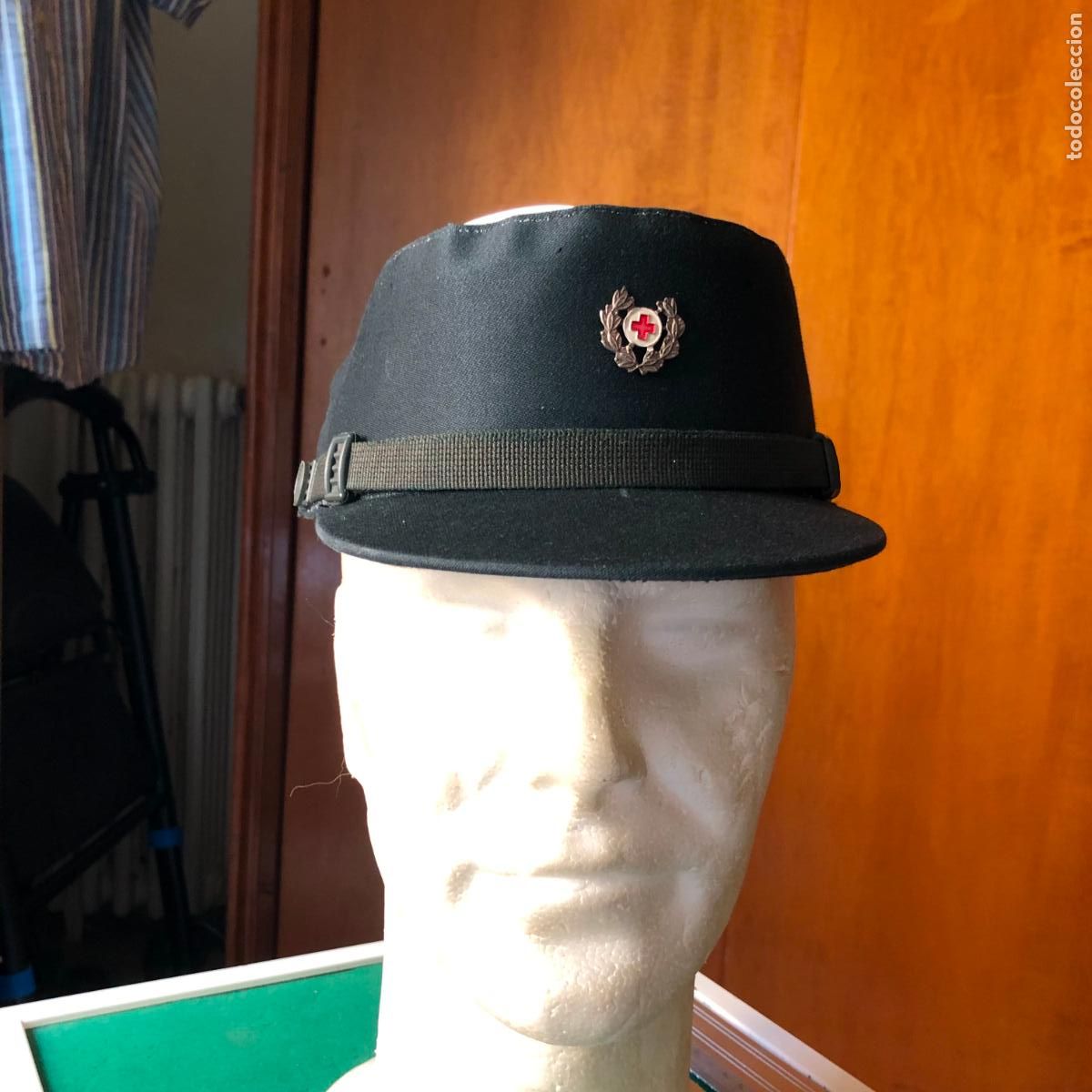 Militaria: CRUZ ROJA ESPA&Ntilde;OLA, GORRA VISERA