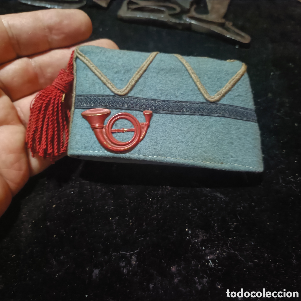 Militaria: Miniatura del primer modelo de chapiri de la Legi&oacute;n