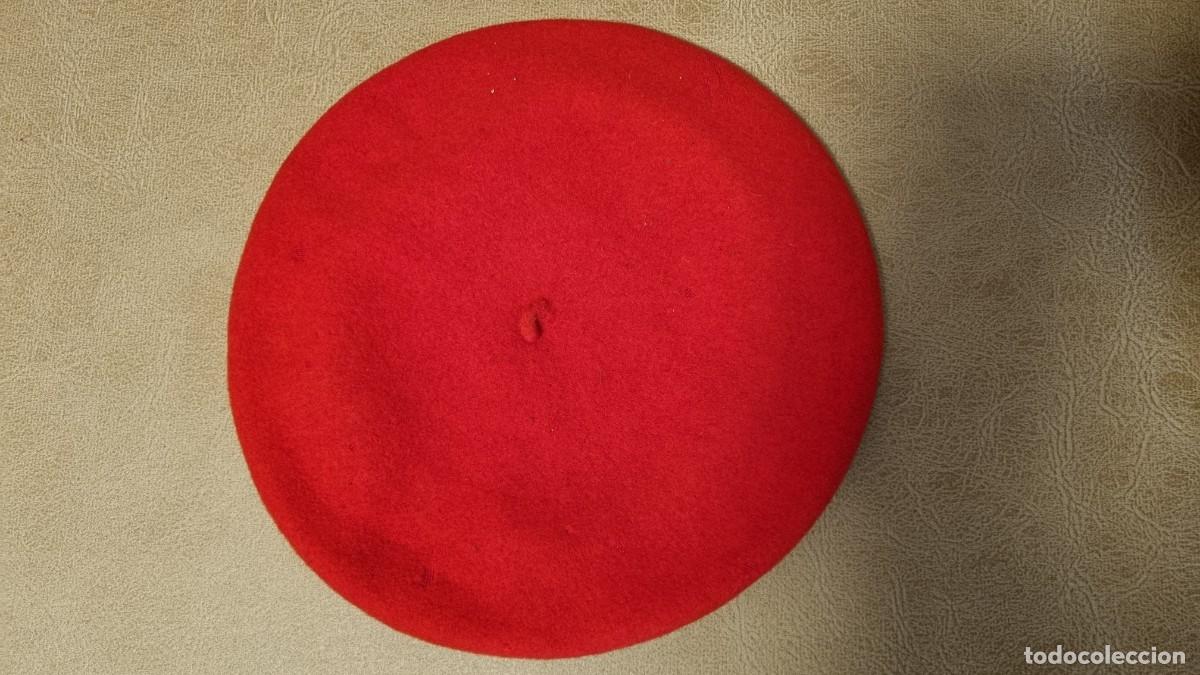 Militaria: Antigua boina falangista, carlista