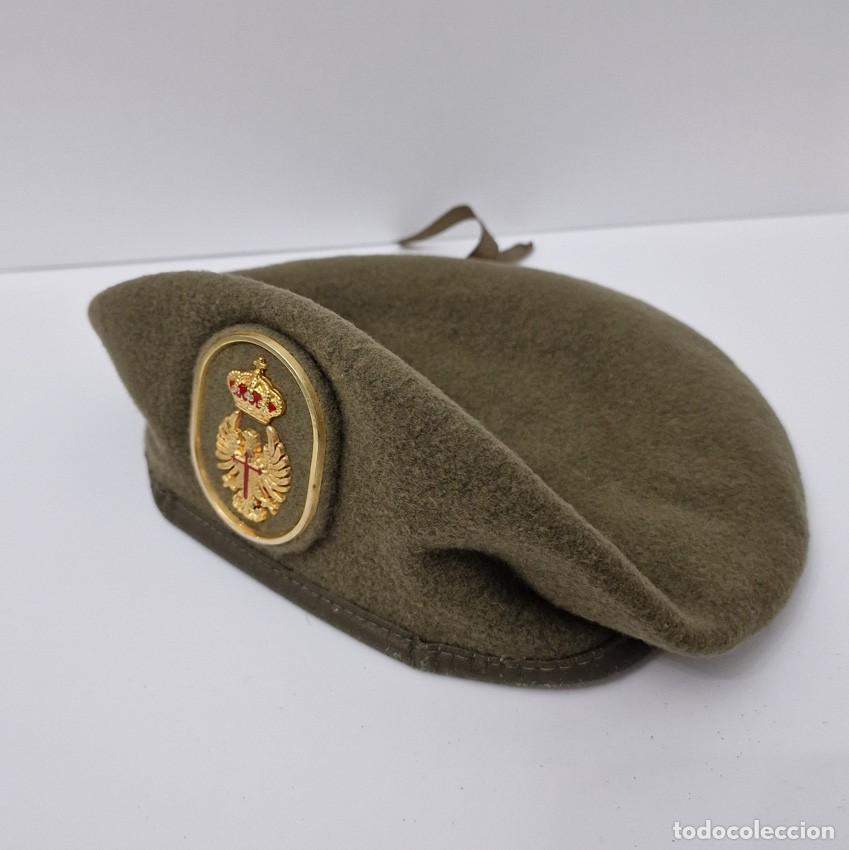 Militaria: BOINA MILITAR ESPA&Ntilde;OLA 1986 ELOSEGUI &ndash; SANIDAD / UNIDAD DE SERVICIOS &ndash; INSIGNIA ORIGINAL