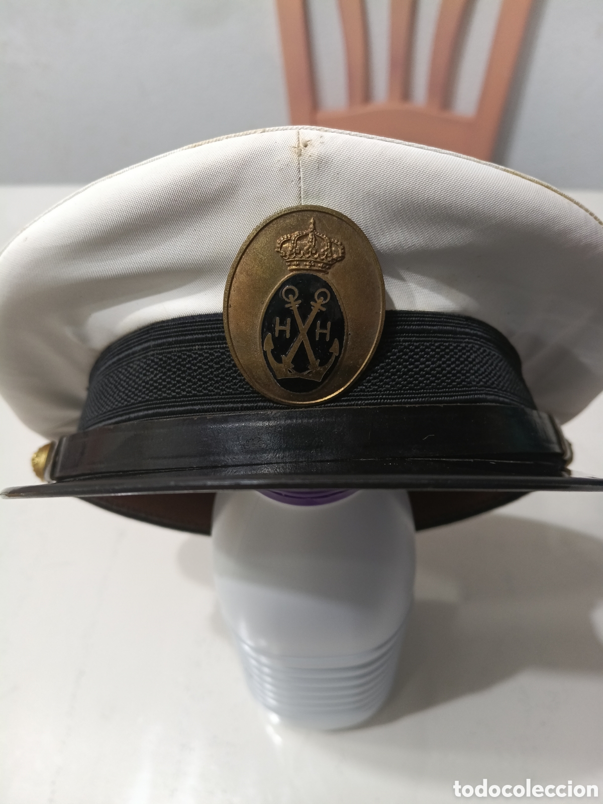 Militaria: Gorra de plato del SERVICIO DE VIGILACIA MARITIMA DEL MINISTERIO DE HACIENDA