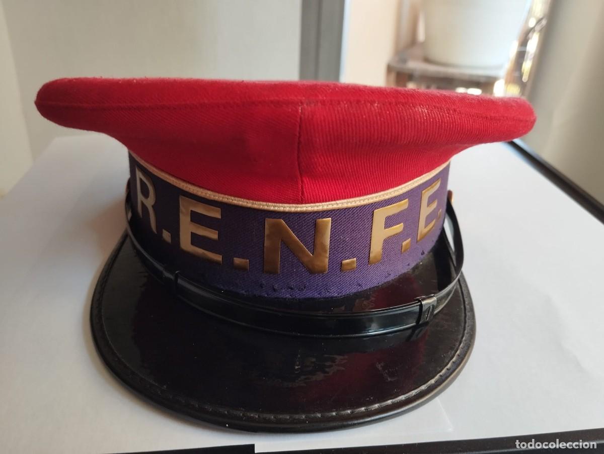 Militaria: GORRA RENFE JEFE ESTACION 1942 primer modelo