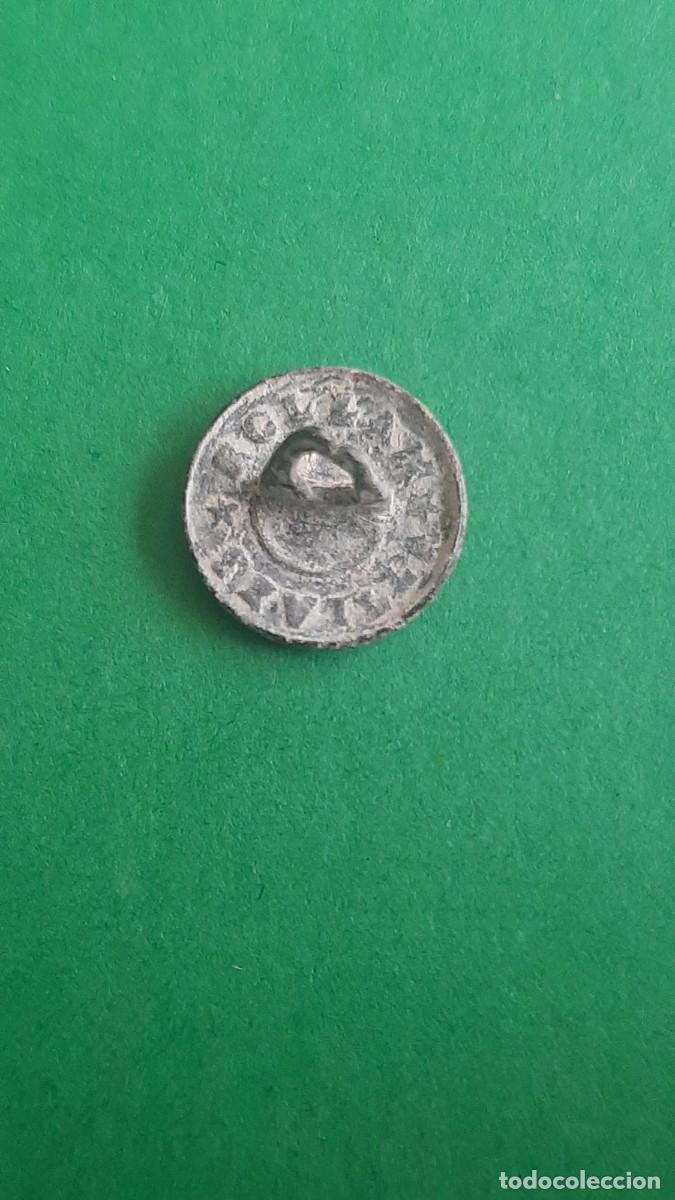 Militaria: BOT&Oacute;N ROLL&Aacute;N SEVILLA A IDENTIFICAR