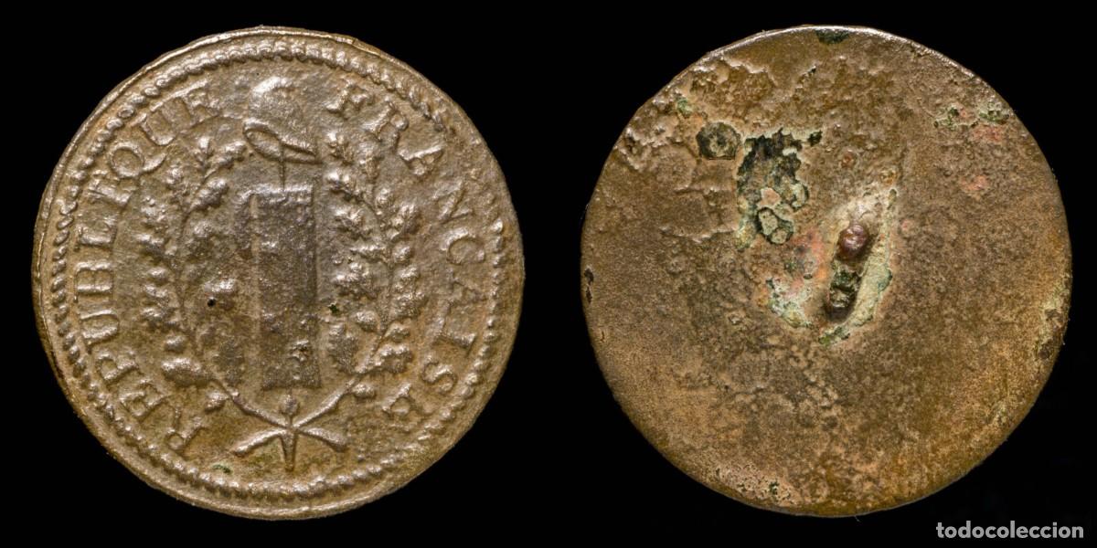 Militaria: Bot&oacute;n Militar Franc&eacute;s, Infanter&iacute;a Ligera 1791-1803 - 23 mm