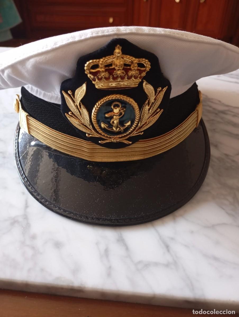 Militaria: gorra oficial de la armada