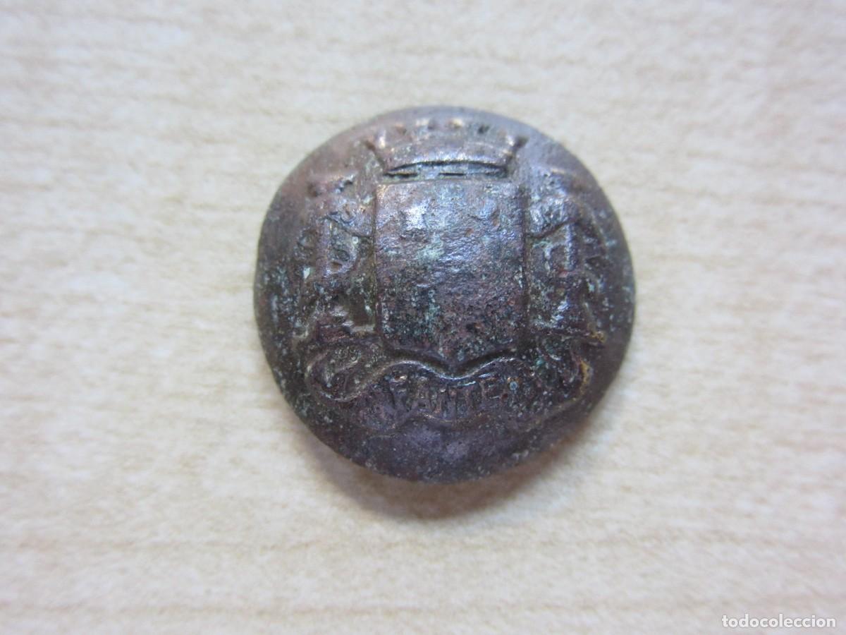 Military Antiques: Bot&oacute;n de Infanter&iacute;a de la 1&ordm; Rep&uacute;blica 1873-1874 con Corona Mural Di&aacute;metro 2 cm