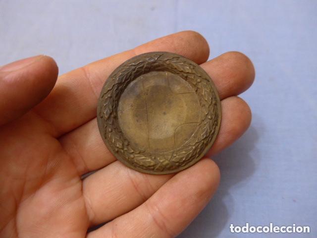 Militaria: Antiguo resto de hebilla de tipo caballeria, de castells, original.