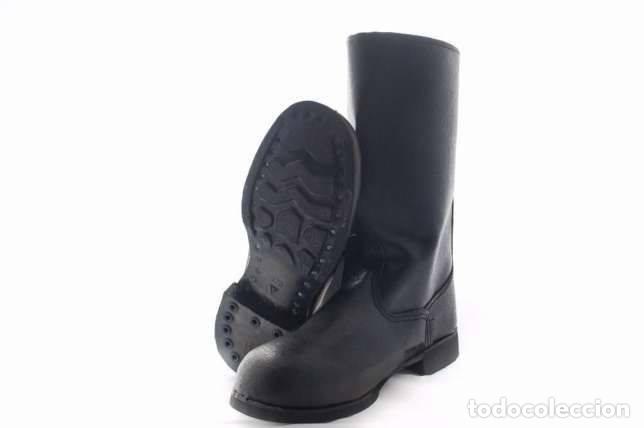 Militaria: Botas militares T.39-40