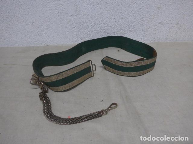Militaria: Antiguo cinturon de gala espa&ntilde;ol, original, con portasables o espada.