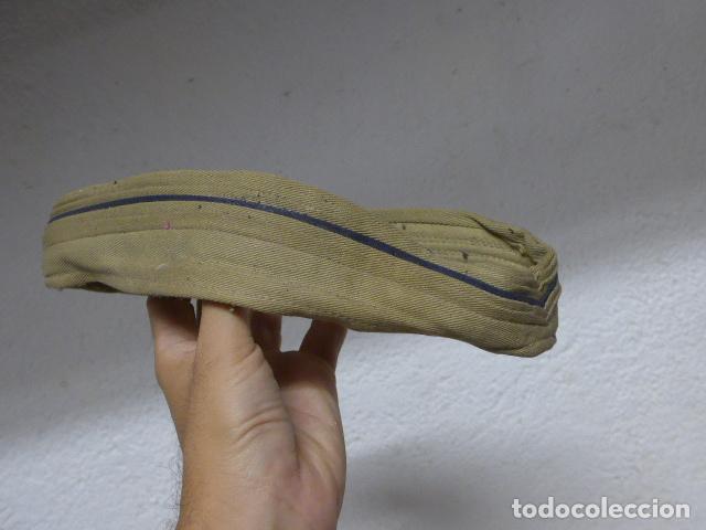 Militaria: Antiguo resto de gorra o salacot a identificar, con marcajes.