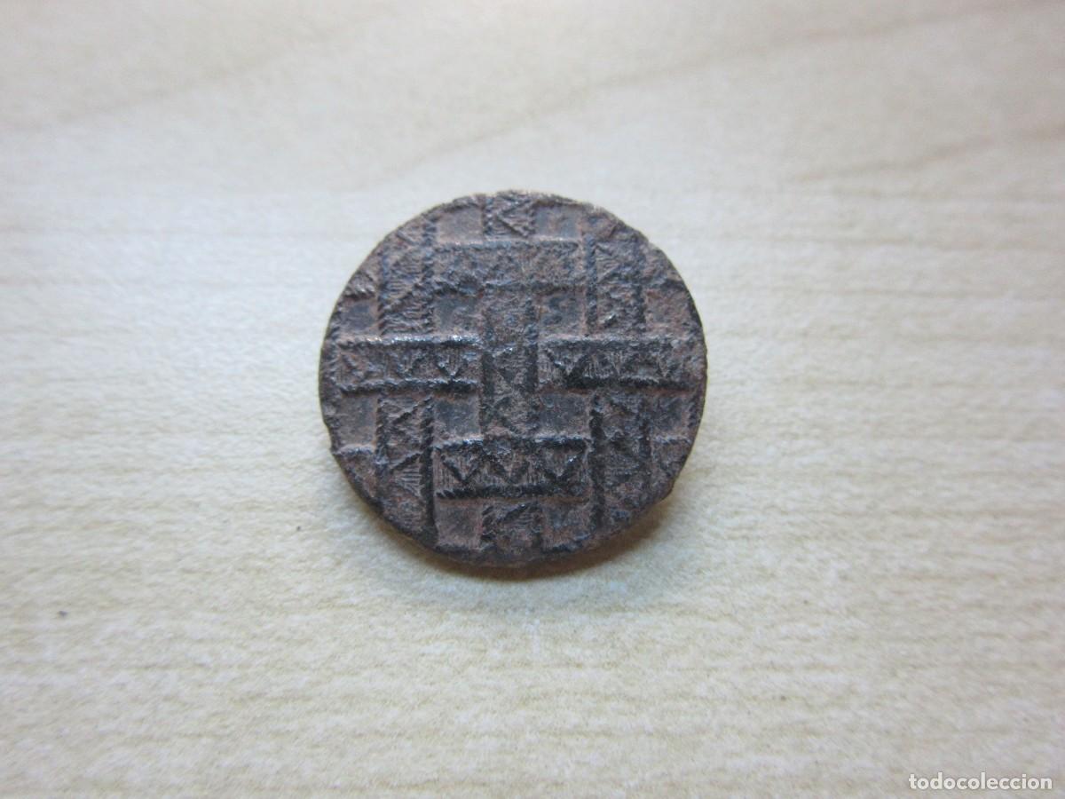 Militaria: Curioso bot&oacute;n Siglo XVIII-XIX Di&aacute;metro 1,9 cm