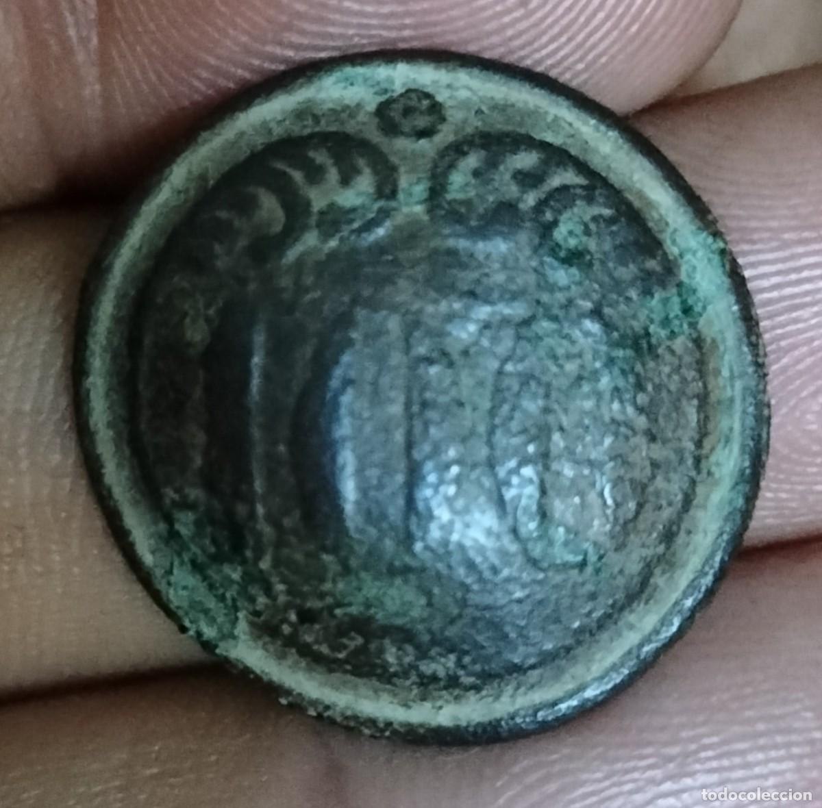 Militaria: Guerra de la Independencia.Ej&eacute;rcito napole&oacute;nico en Espa&ntilde;a, 1808-1814. Bot&oacute;n 100&ordm; regimiento.RARO