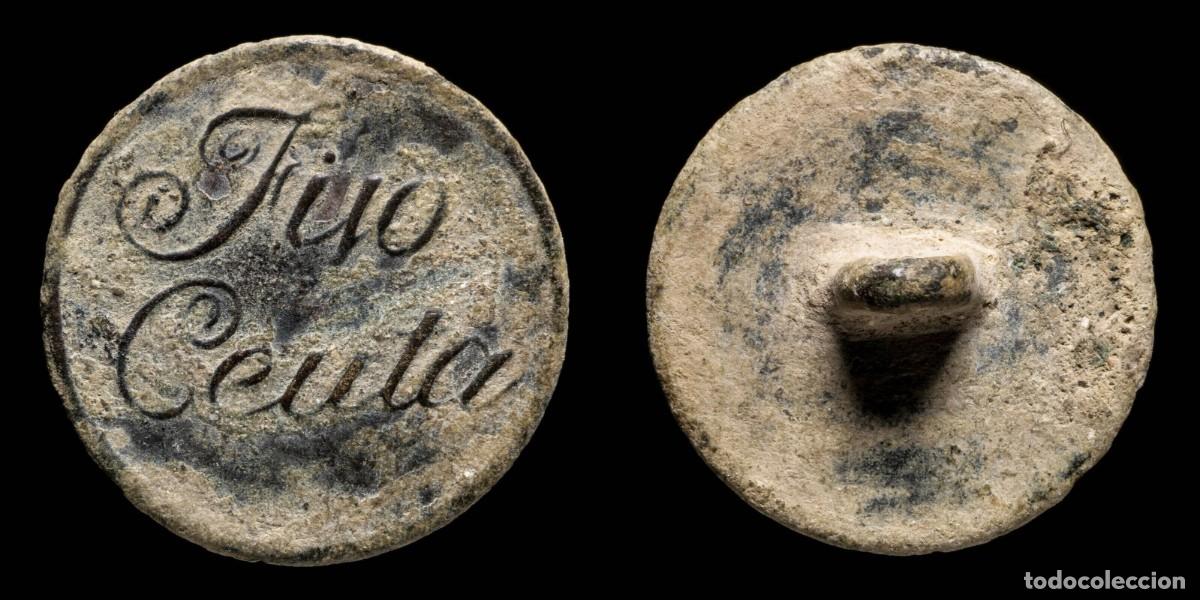 Militaria: Button Military Spanish, Infantry Line, Fijo de Ceuta (1841-1846) - 22 mm.