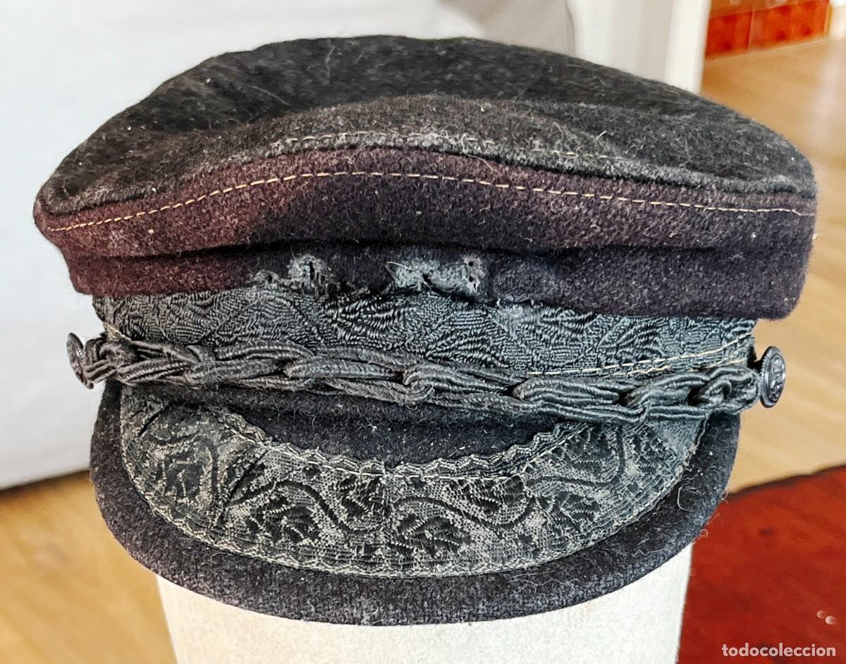 Militaria: Antigua Gorra de marino. Mide el perimetro 53 cms. aproximadamente. Ver todas las fotos puestas.